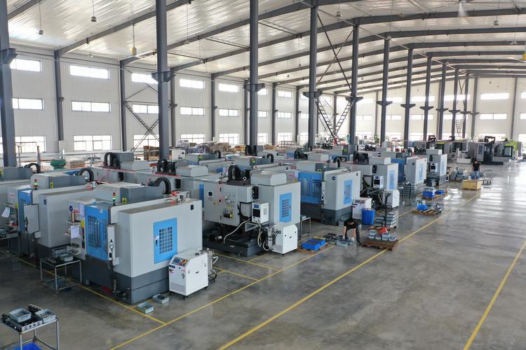 物流五金車間高溫難題解決 福泰冷風機助力五金工具行業降本增效